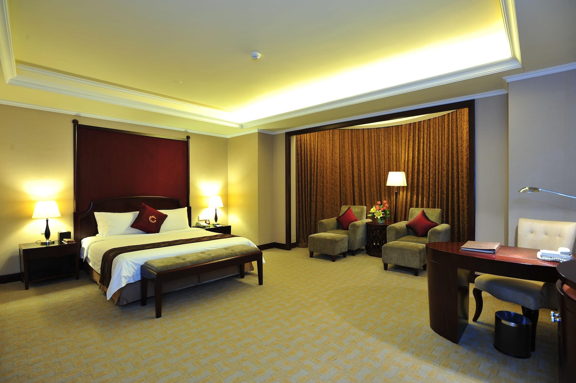 The Royal Marina Plaza Hotel Kuangcsou Kültér fotó