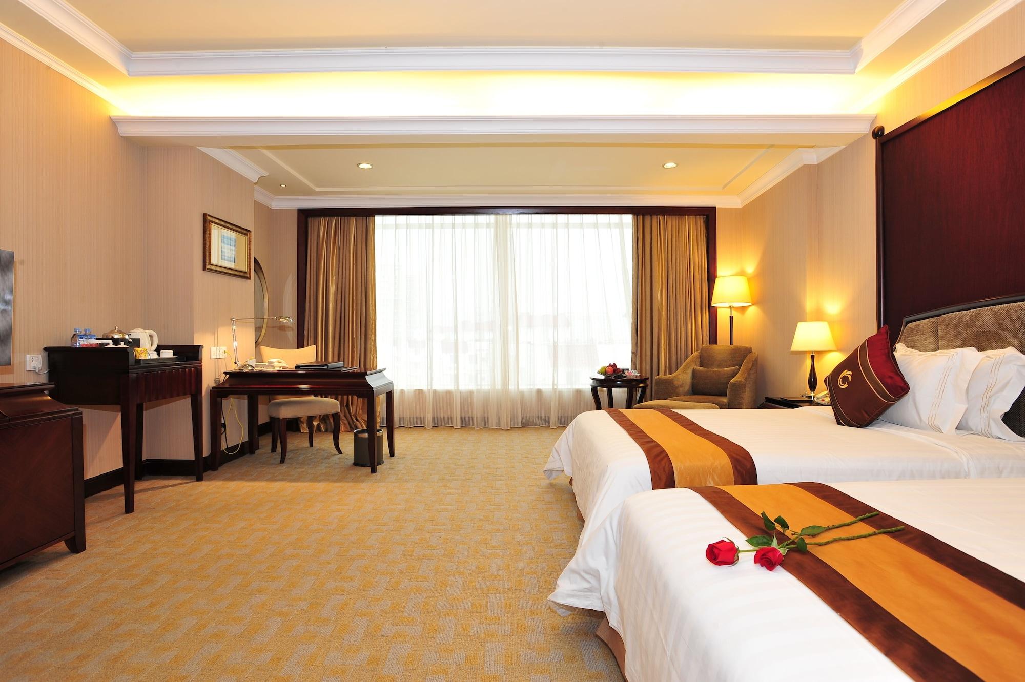 The Royal Marina Plaza Hotel Kuangcsou Kültér fotó