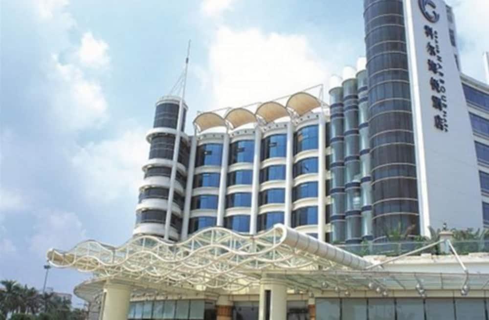 The Royal Marina Plaza Hotel Kuangcsou Kültér fotó