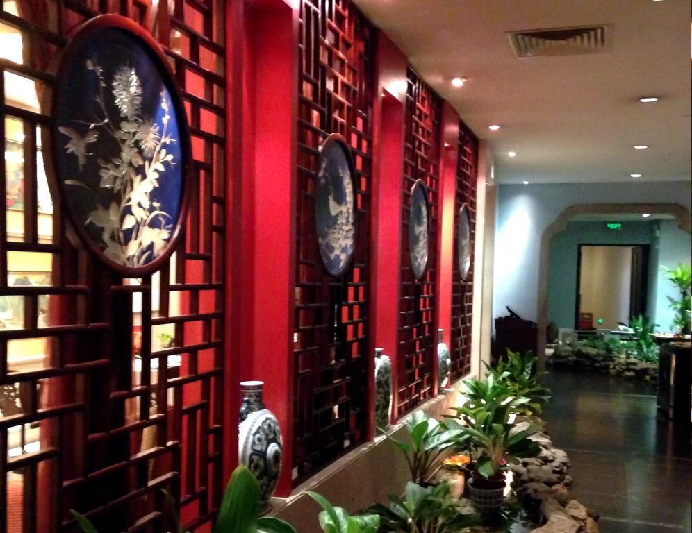 The Royal Marina Plaza Hotel Kuangcsou Kültér fotó