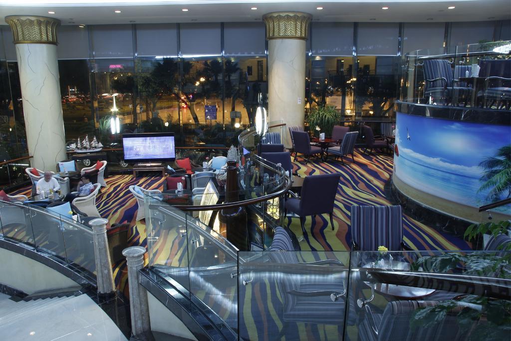 The Royal Marina Plaza Hotel Kuangcsou Kültér fotó